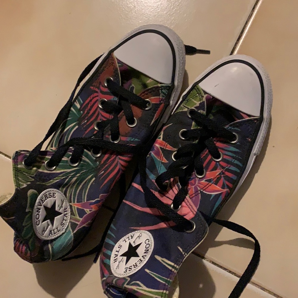 Floral converse